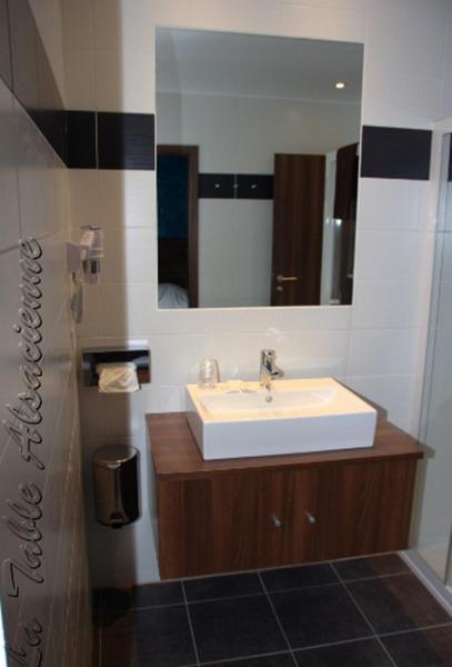 La Table Alsacienne Hotel Farebersviller Bilik gambar